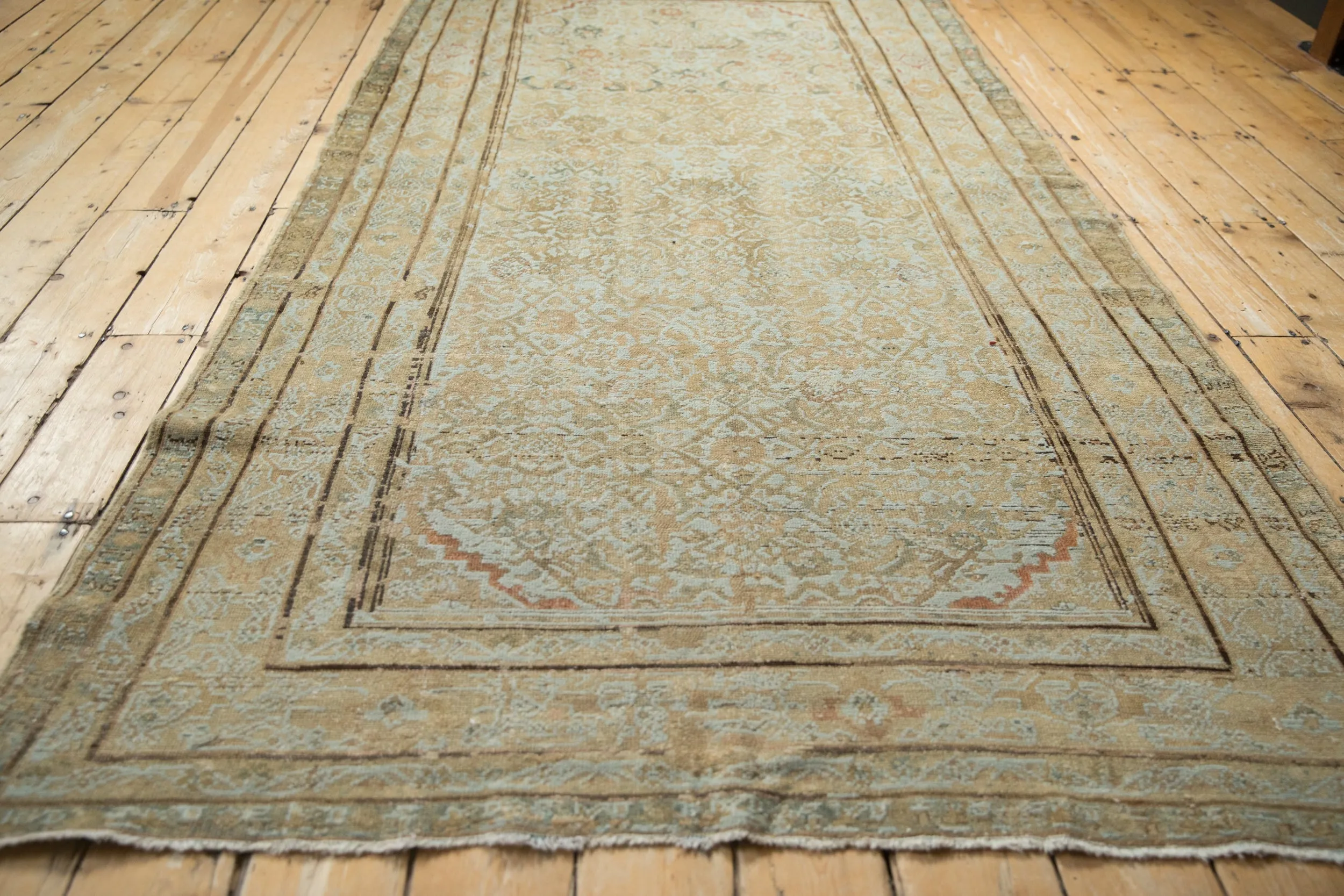 5x9.5 Antique Distressed Malayer Carpet