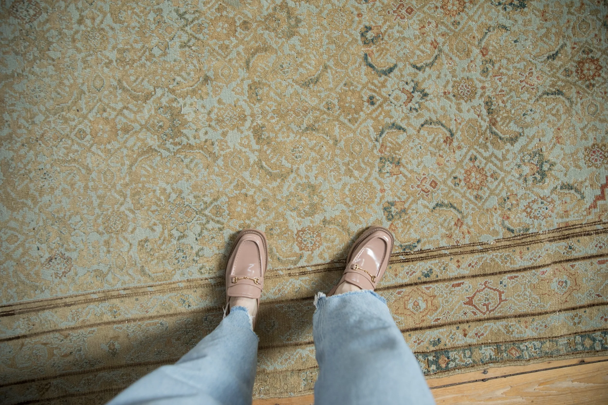 5x9.5 Antique Distressed Malayer Carpet