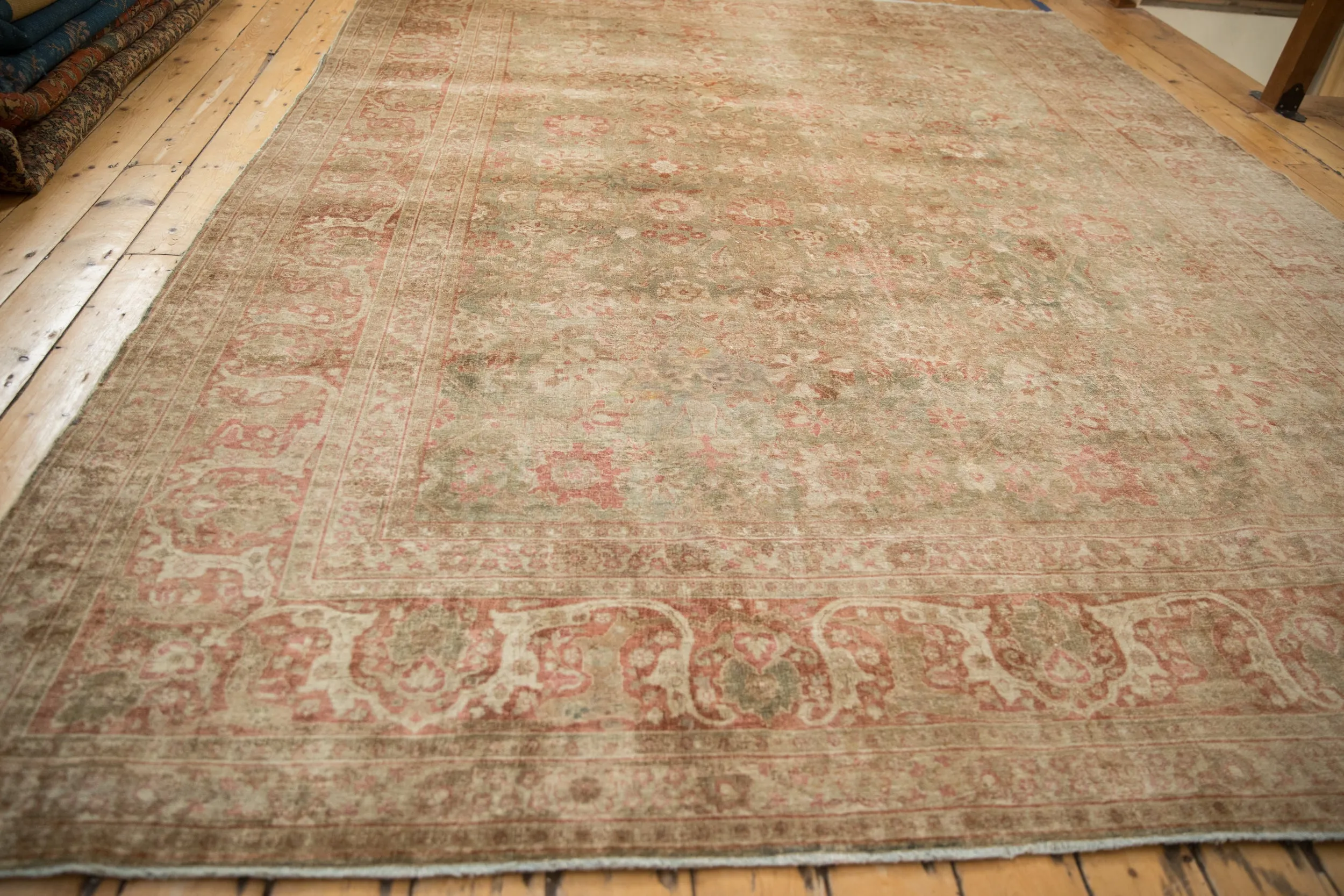 9x11.5 Antique Distressed Kerman Carpet