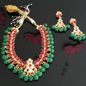Ahemdabadi Kundan Hard Gold Plated Necklace Set 22120