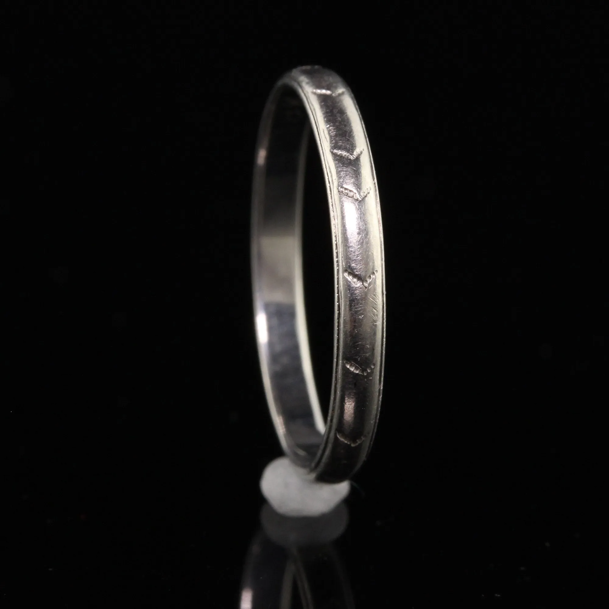 Antique Art Deco 18K White Gold Engraved Wedding Band - Size 6