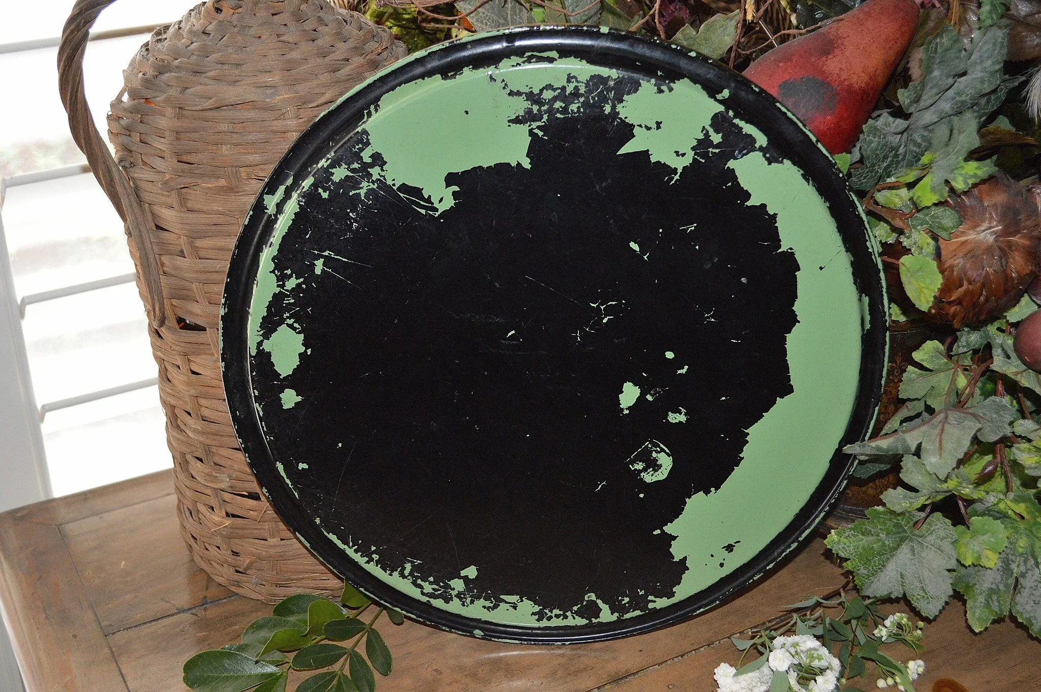 Antique Black Tole Tray Fruit and Flowers