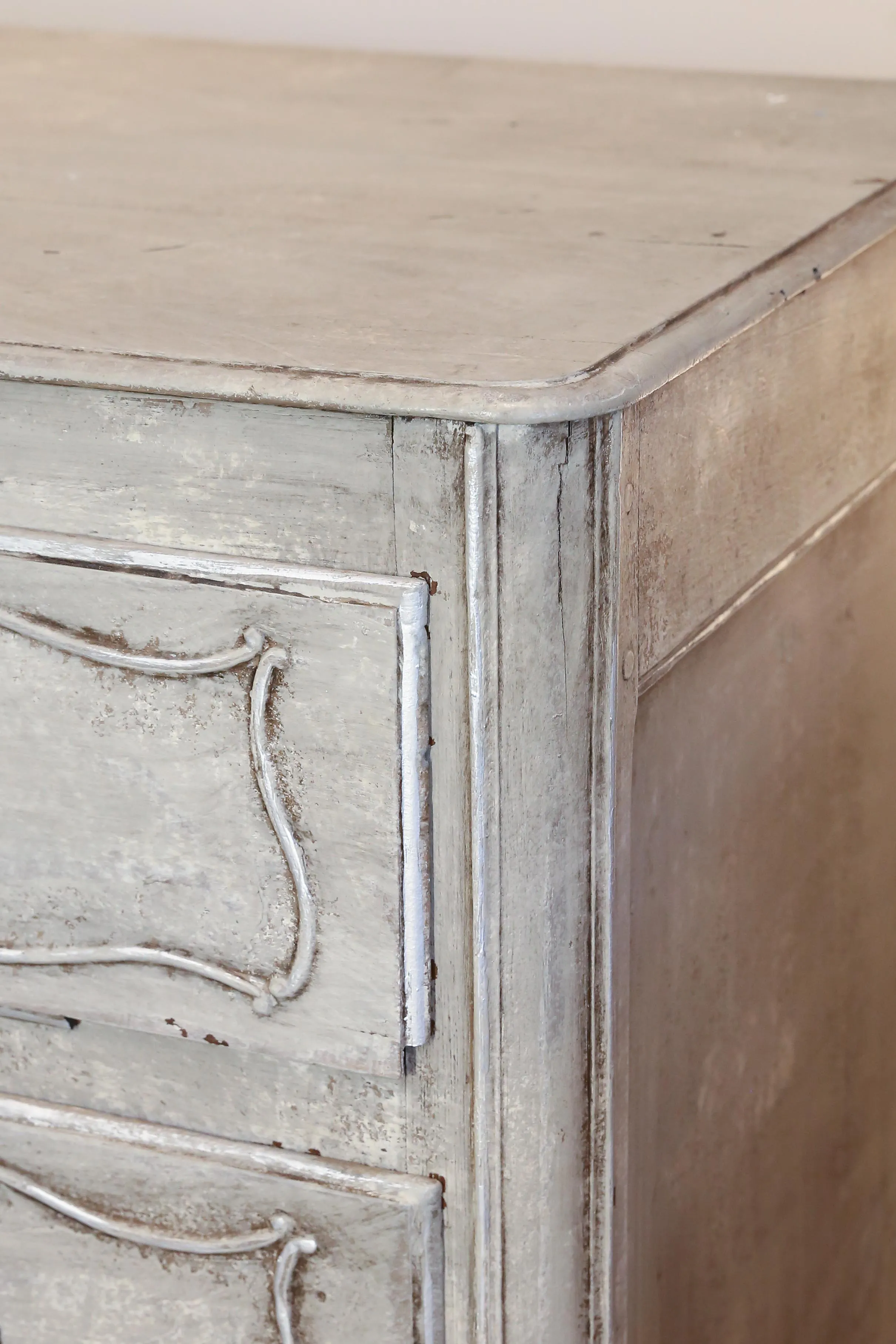 Antique French Hand Painted Commode in Greige and Silver with Carved Drawers