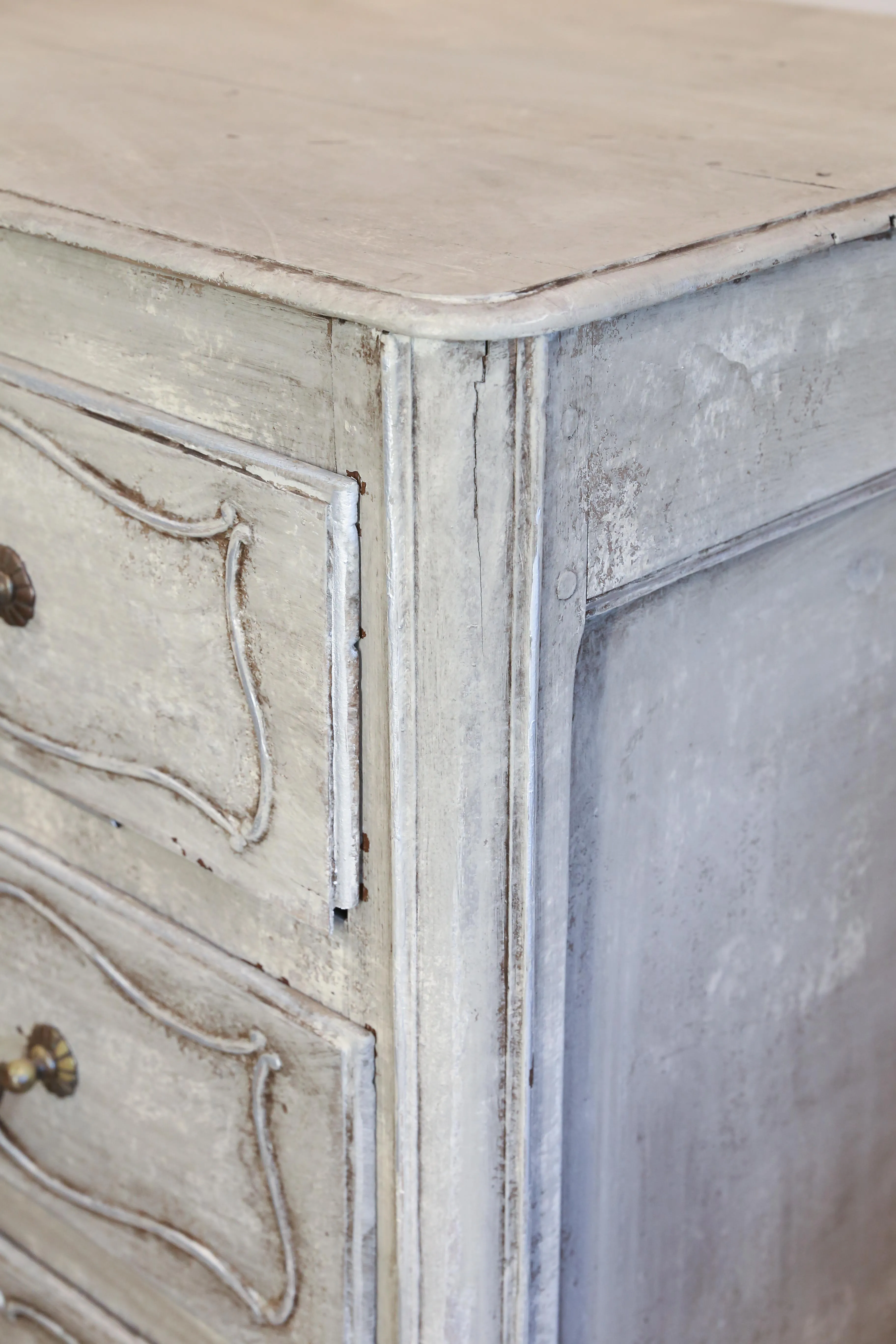 Antique French Hand Painted Commode in Greige and Silver with Carved Drawers
