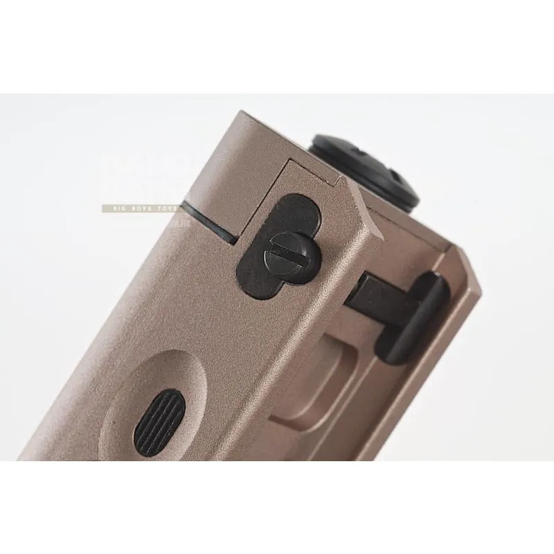 Blackcat Airsoft XC Style Tactical Flashlight - Tan