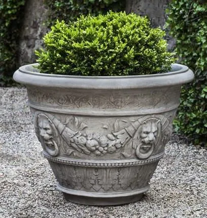 Campania Rosecliff Planter