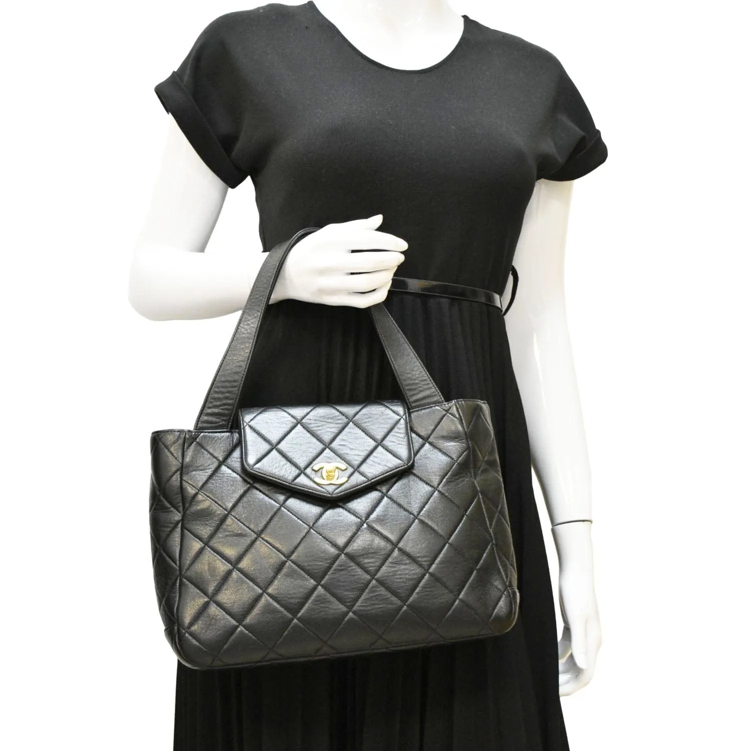 CHANEL Classic Flap Vintage Quilted Leather Tote Bag Black