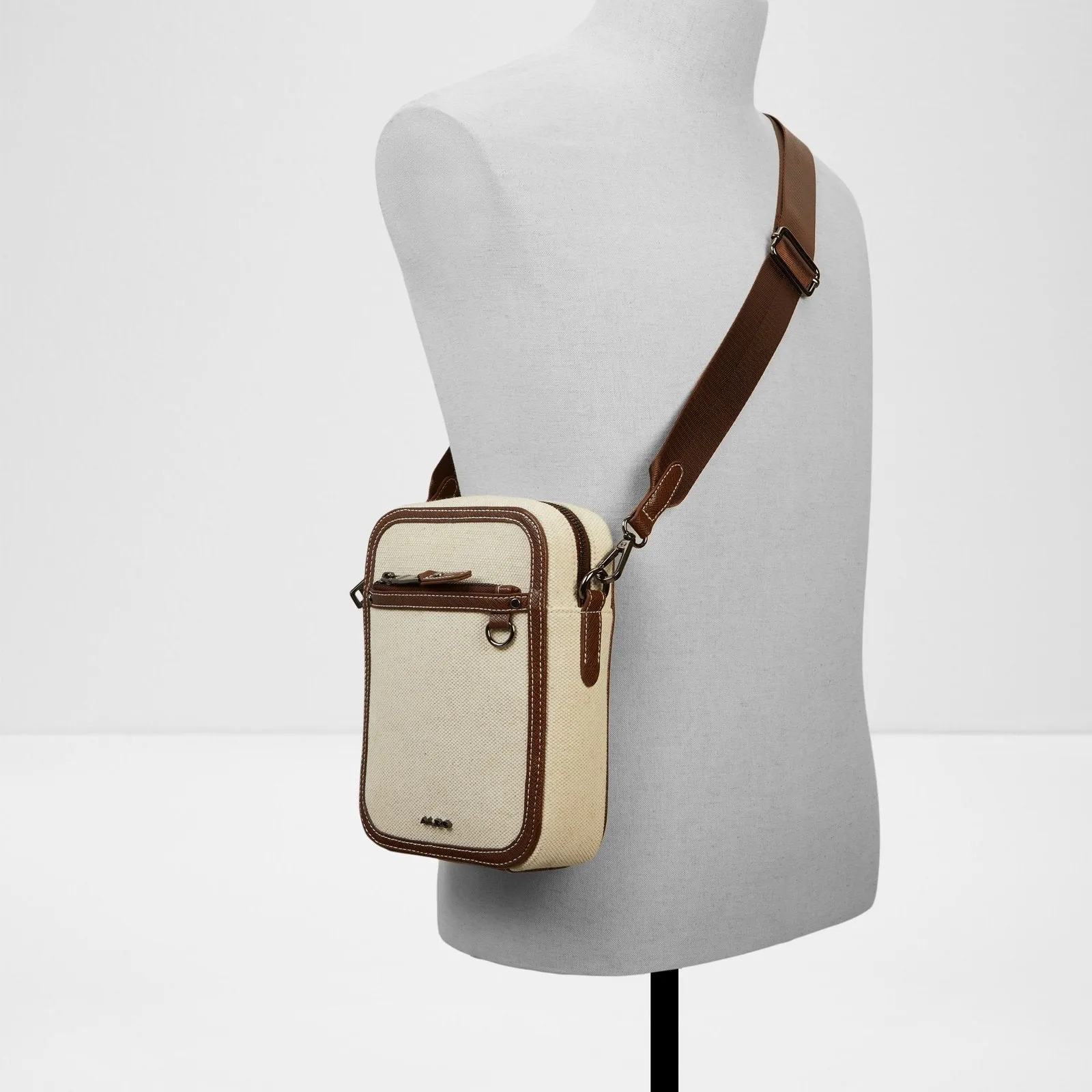 Clublife / Cross Body