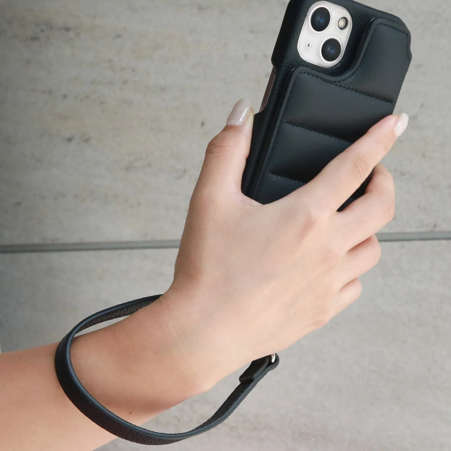 DEMIU | デミュウ　Hand Strap