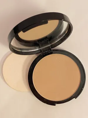 Dual-Activ Powder Foundation in Light Beige