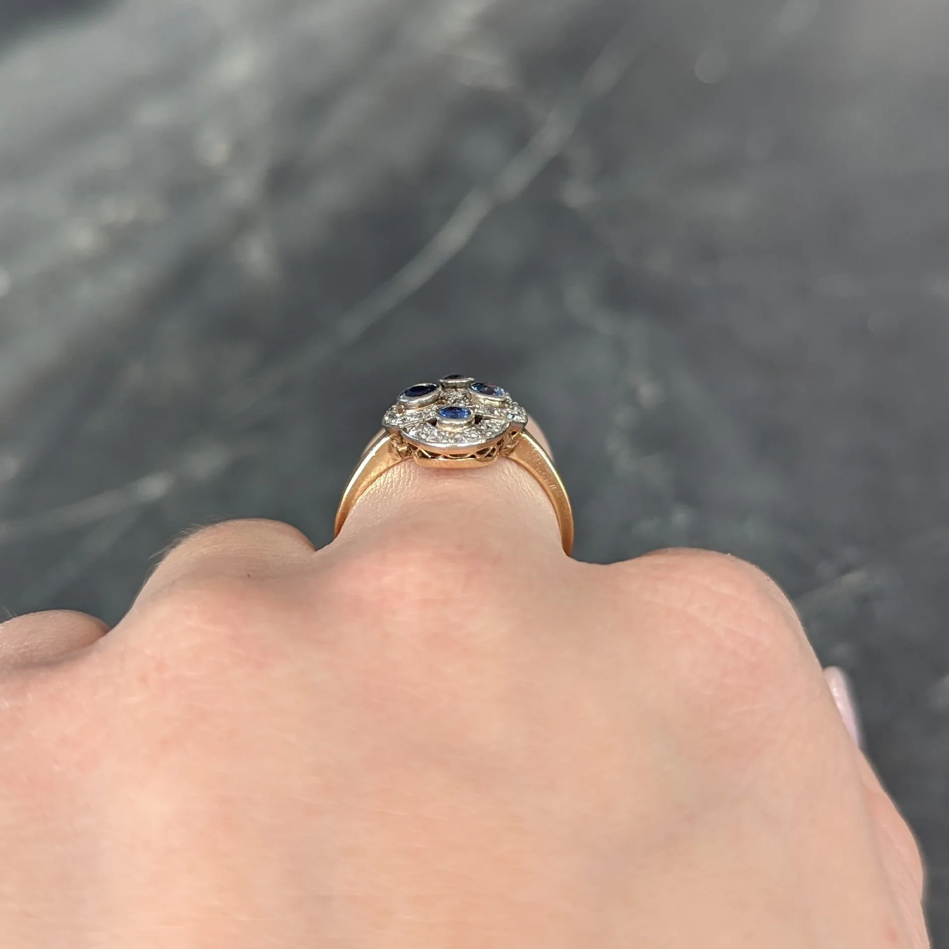 Edwardian 1.40 CTW Sapphire Diamond Platinum-Topped 14 Karat Yellow Gold Antique Quatrefoil Dinner Ring