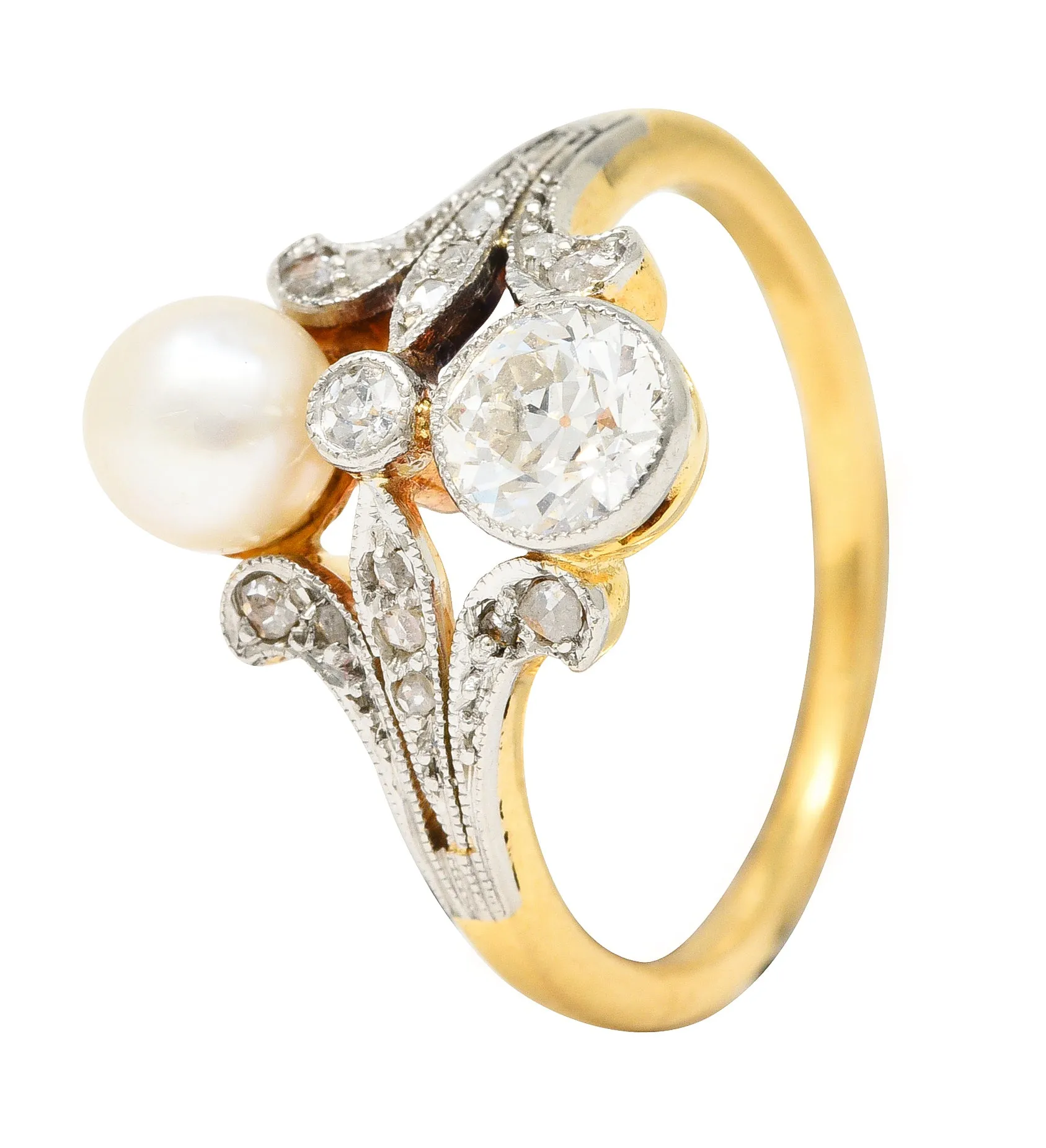 Edwardian Old European Cut Diamond Natural Pearl Platinum-Topped 18 Karat Yellow Gold Fleur-De-Lis Antique Ring