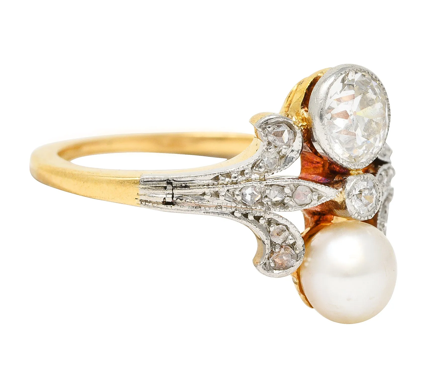 Edwardian Old European Cut Diamond Natural Pearl Platinum-Topped 18 Karat Yellow Gold Fleur-De-Lis Antique Ring