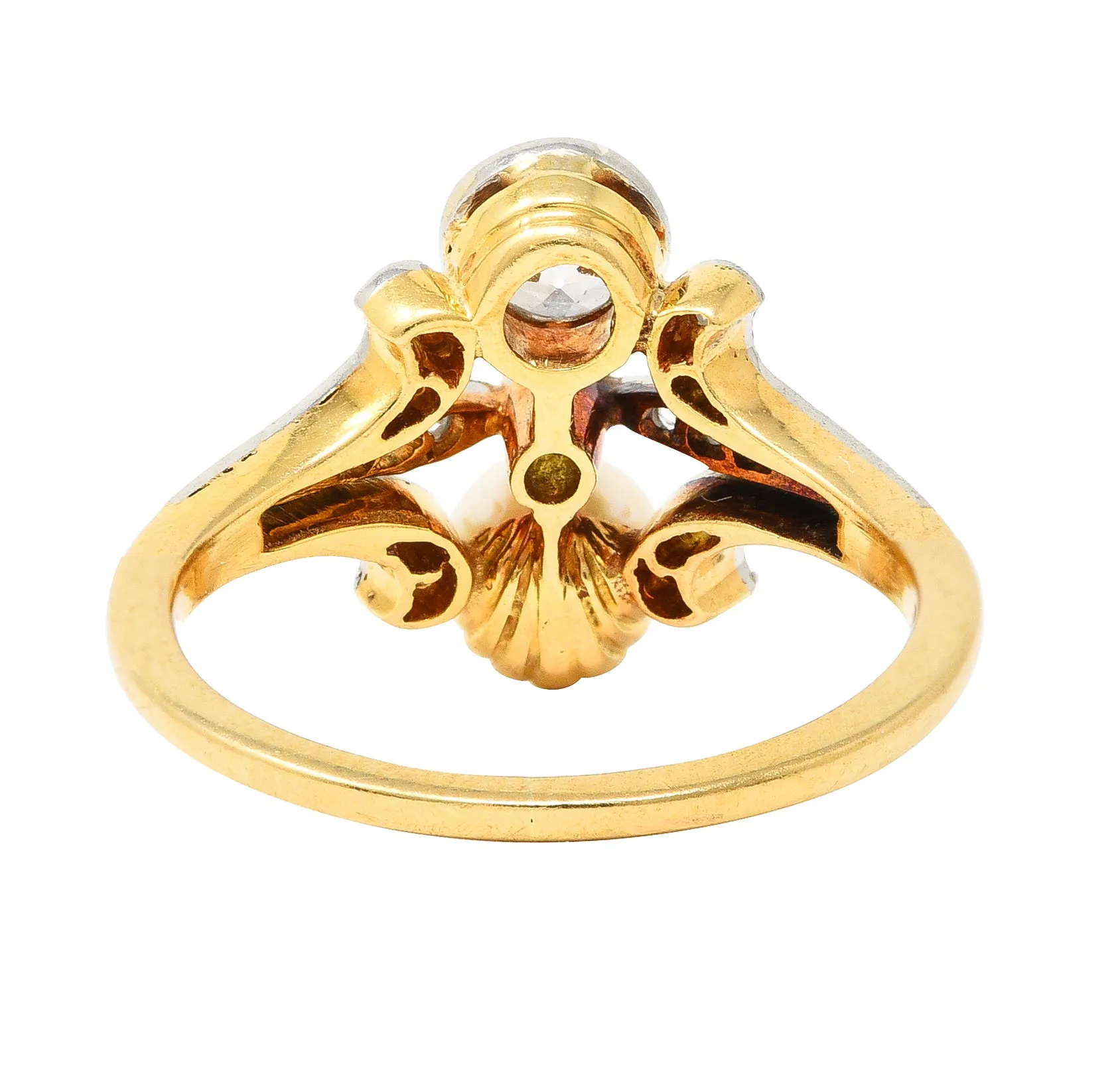Edwardian Old European Cut Diamond Natural Pearl Platinum-Topped 18 Karat Yellow Gold Fleur-De-Lis Antique Ring