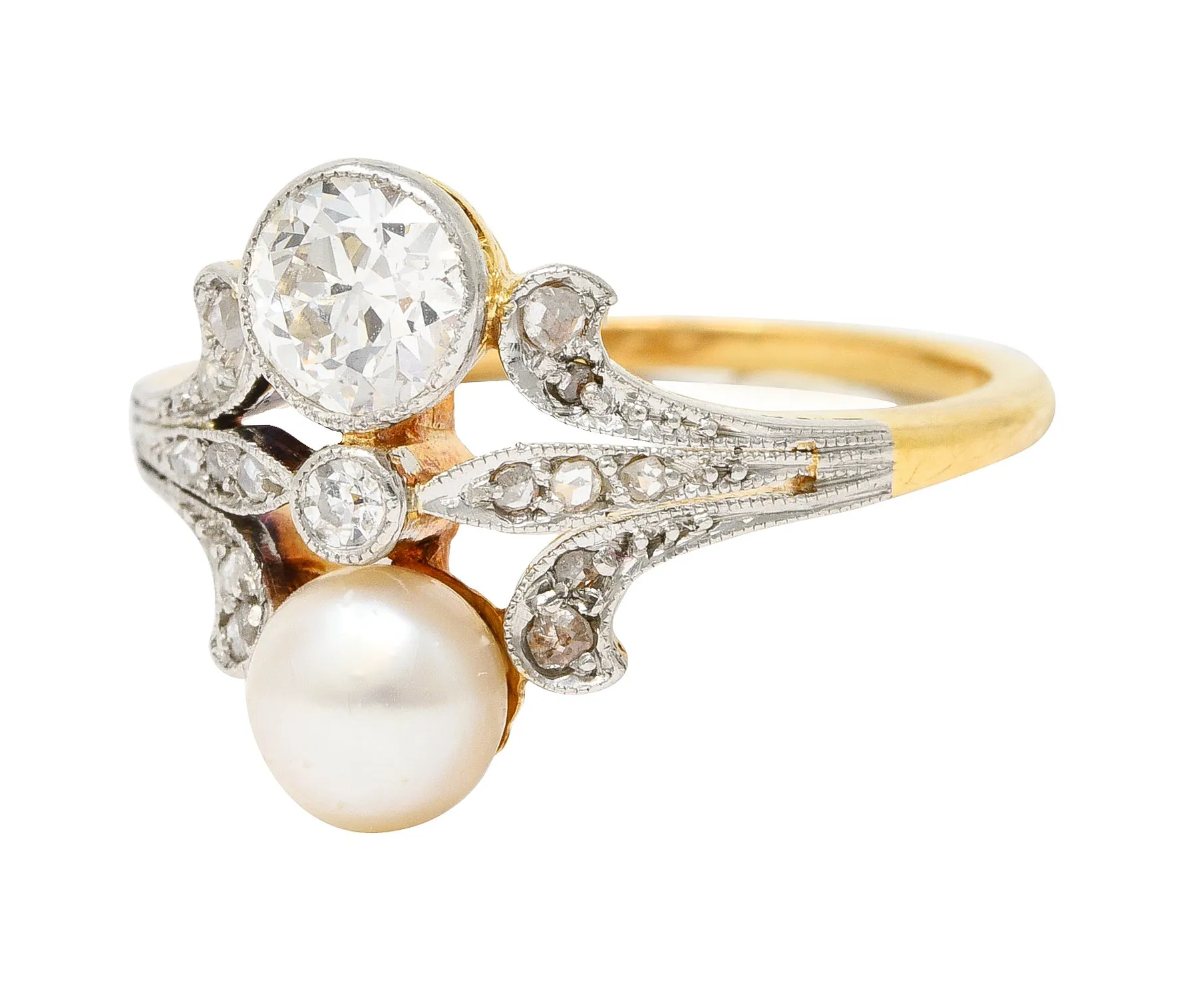 Edwardian Old European Cut Diamond Natural Pearl Platinum-Topped 18 Karat Yellow Gold Fleur-De-Lis Antique Ring
