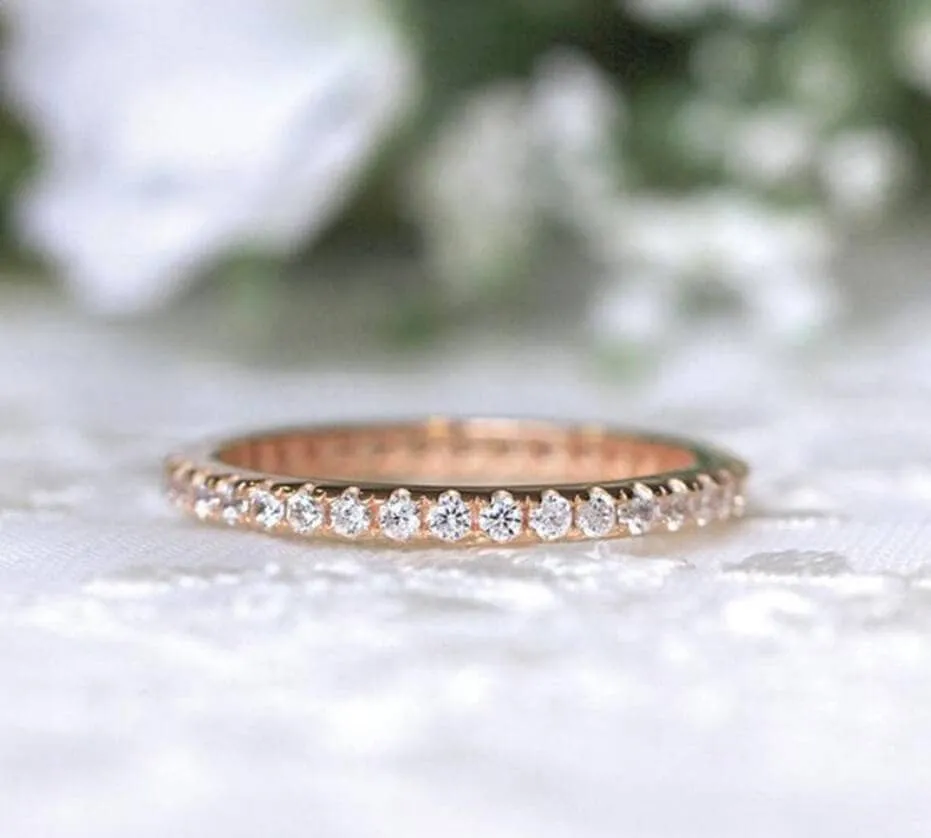 Elegant Rose Gold Wedding Band Set