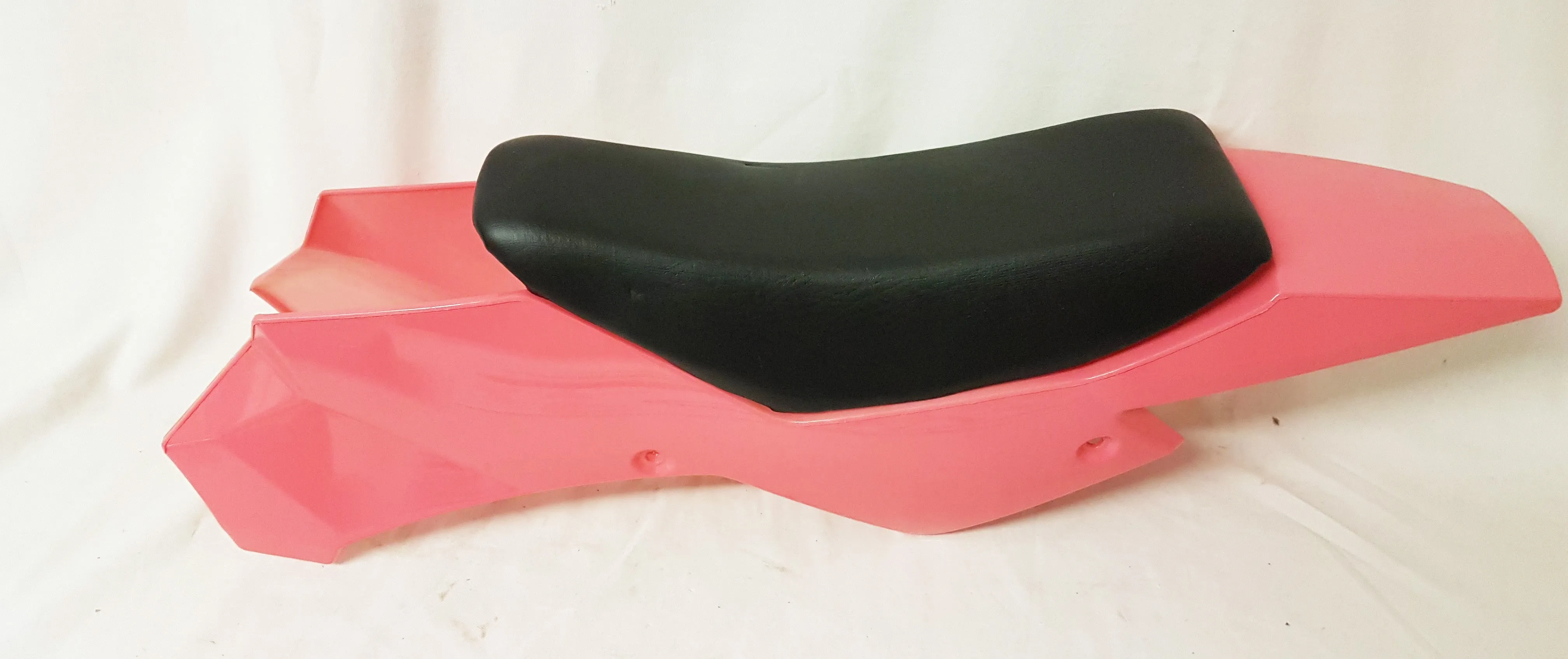 FMQ07 FAIRING PLASTICS PINK / WHITE WITH SEAT FOR 49CC MINI QUAD / ATV