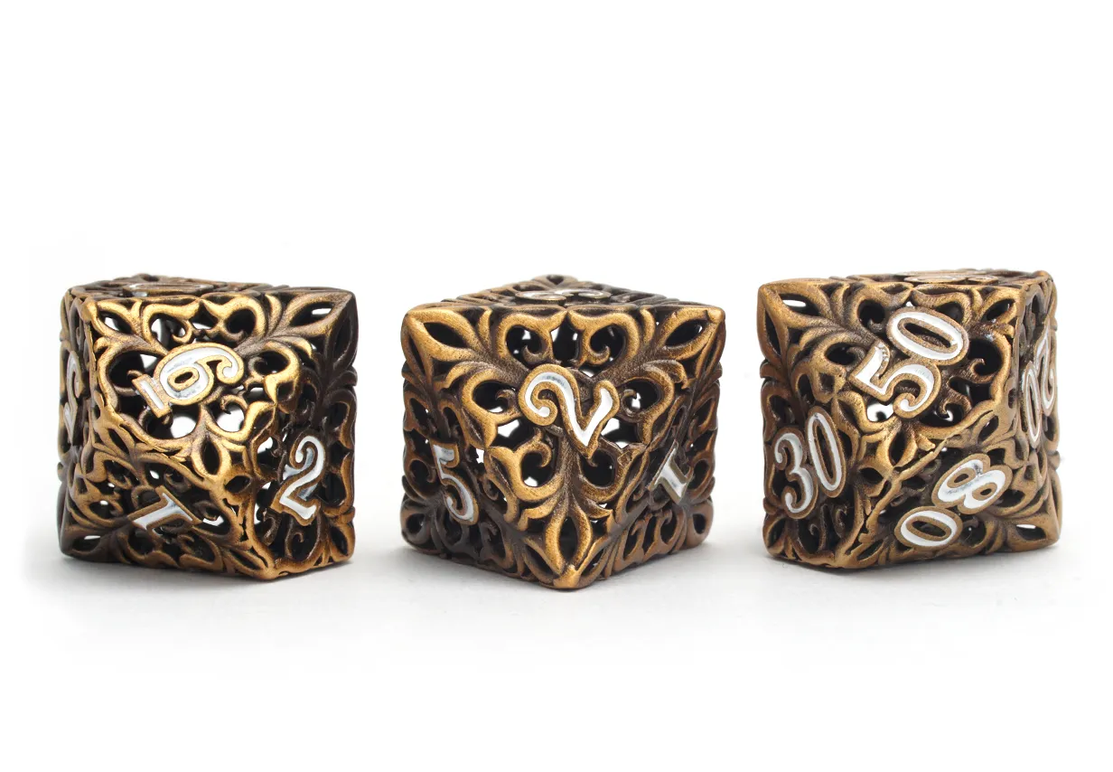 Hollow Celtic Weave Dice