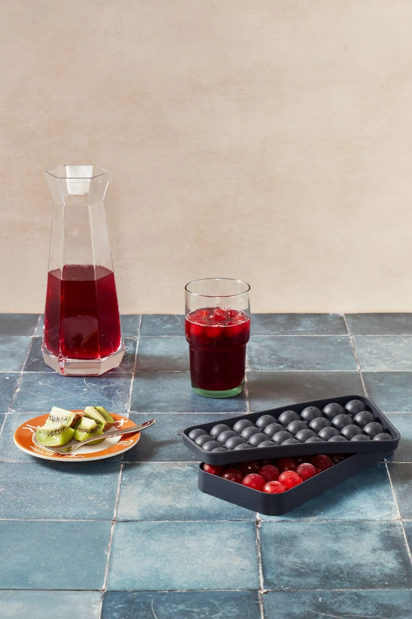 Ice Ball Box - Silicone Ice Tray & Ice Storage