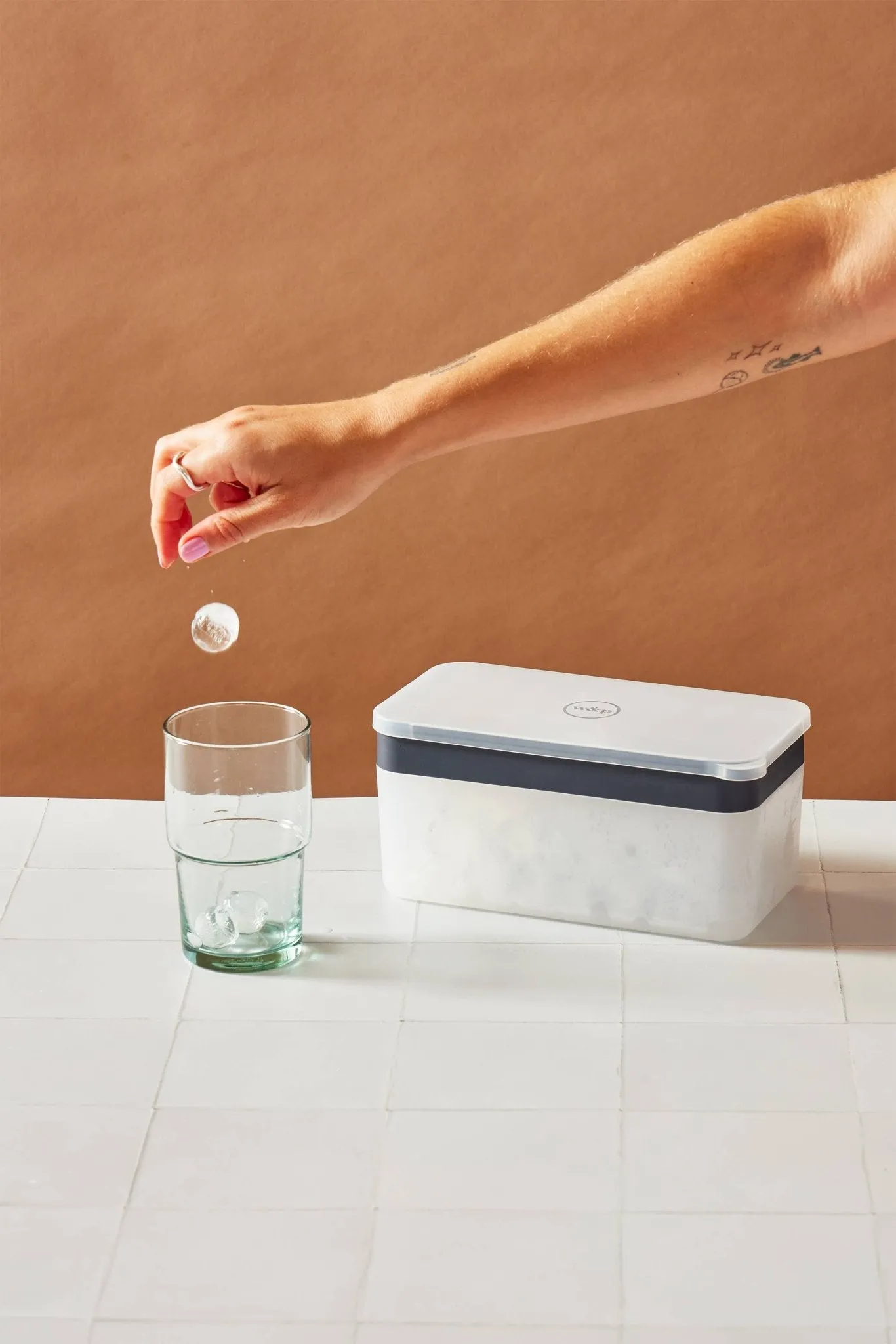 Ice Ball Box - Silicone Ice Tray & Ice Storage