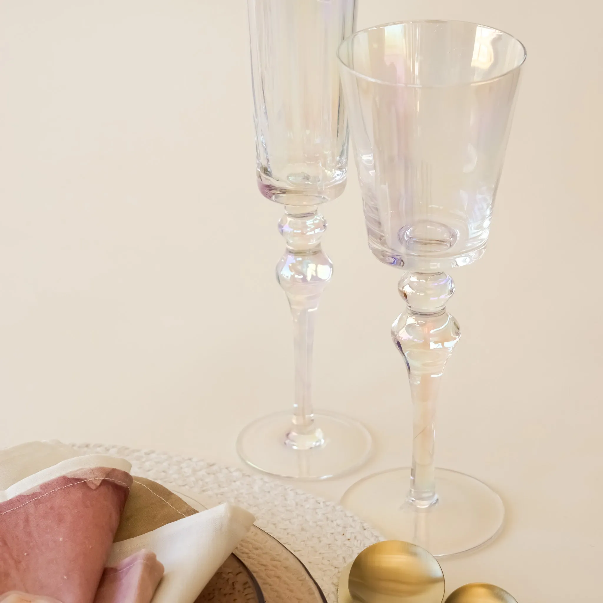 Iridescent Elegant Drinking Glass | Set of 2