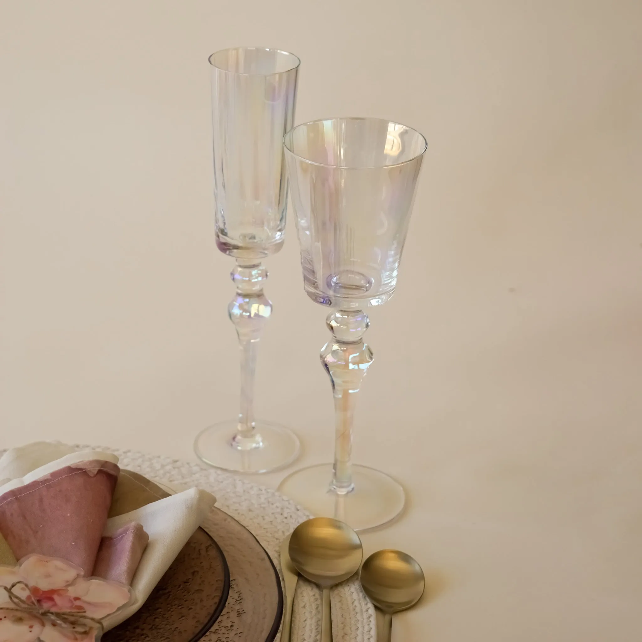 Iridescent Elegant Drinking Glass | Set of 2