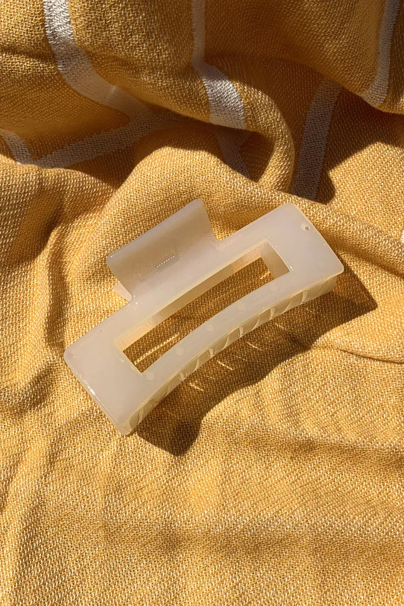 June Glassy Hair Claw