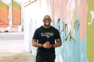 LAYOP HEADLINE Tee [Black]