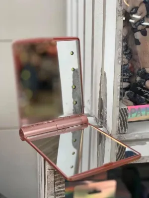 LED Compact Mirror