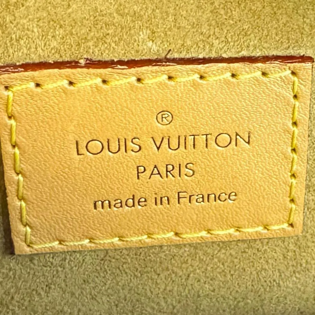 LOUIS VUITTON Boite Chapeau Souple Monogram Canvas Shoulder Bag Brown