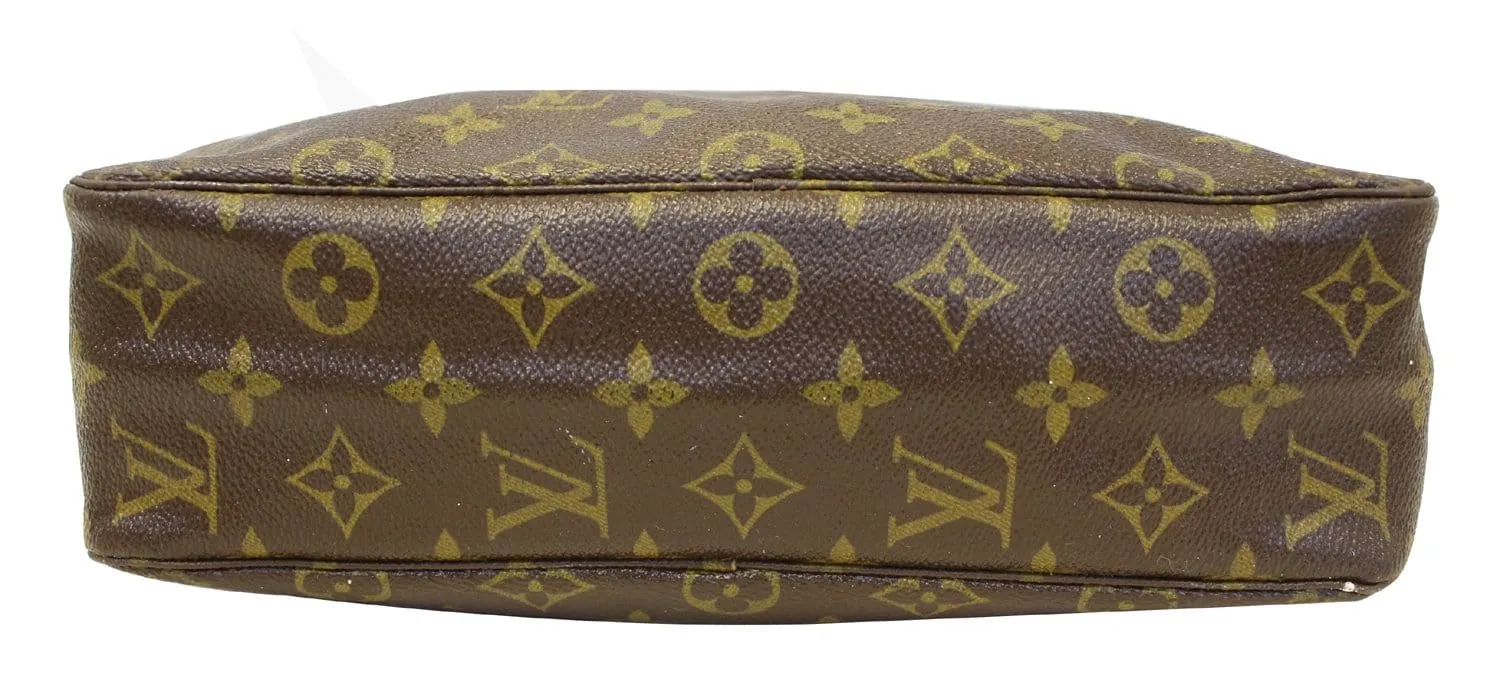 LOUIS VUITTON Monogram Canvas Trousse Toilette 28 Clutch