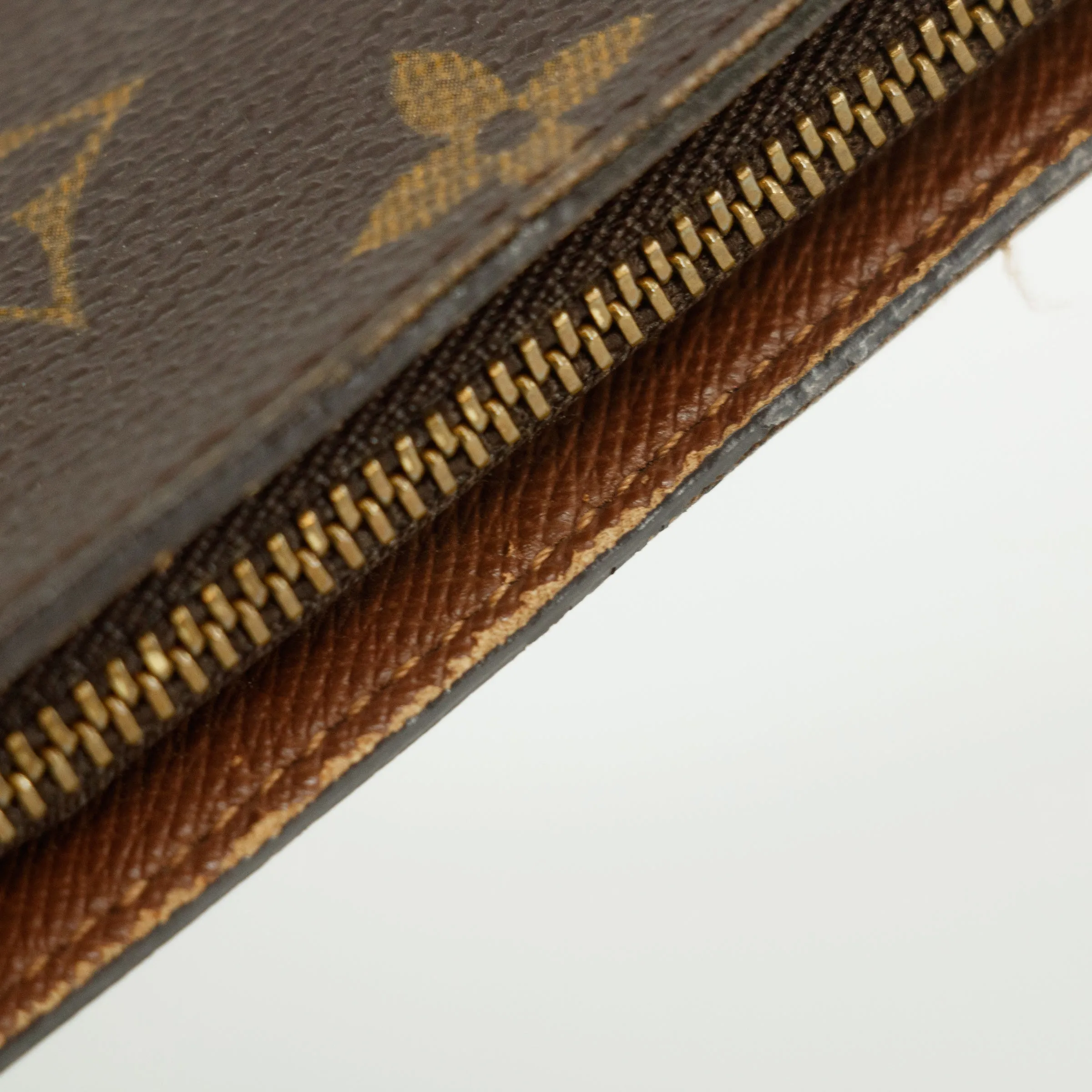 Louis Vuitton Monogram Canvas Zippy Wallet #2874