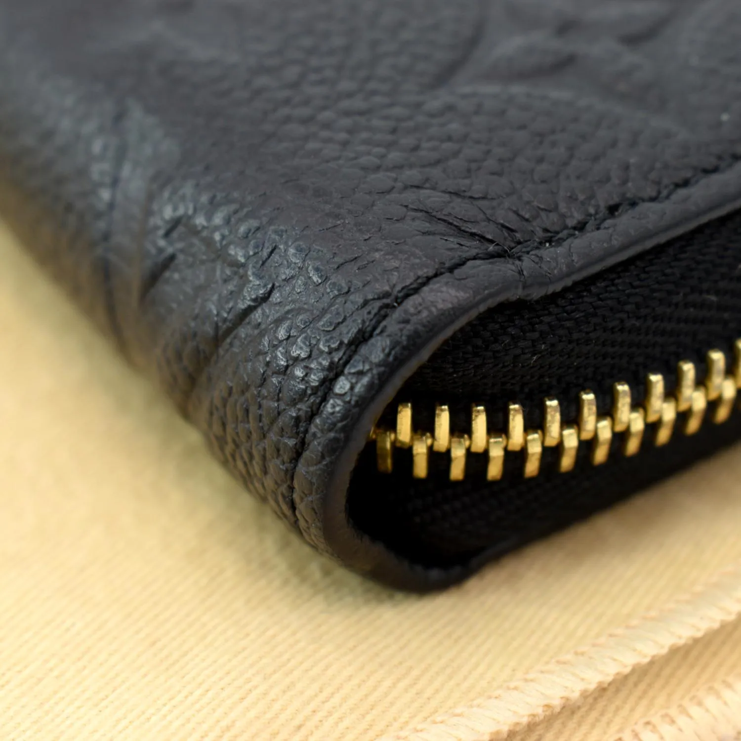 LOUIS VUITTON Monogram Empreinte Leather Zippy Wallet Black