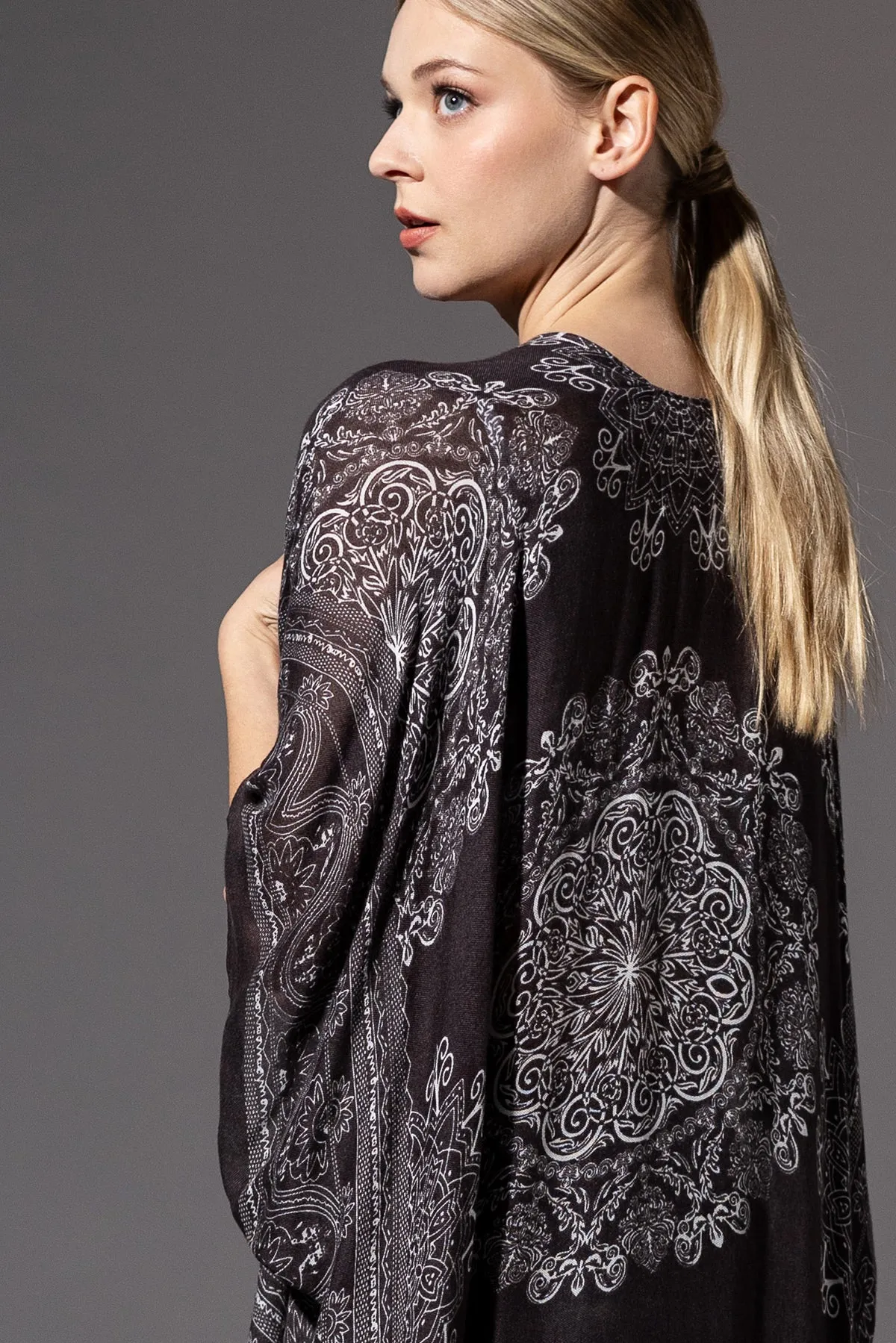 mandala print kimono