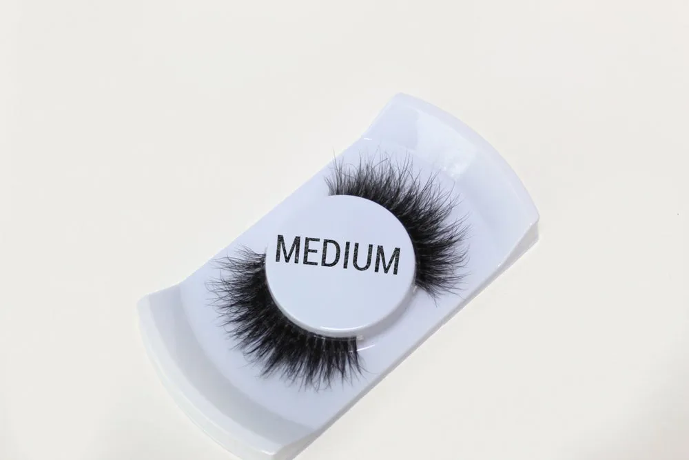 MEDIUM lashes