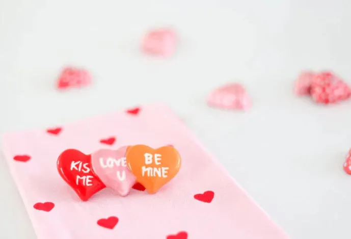 Nora Fleming It’s a Love Thing…Mini