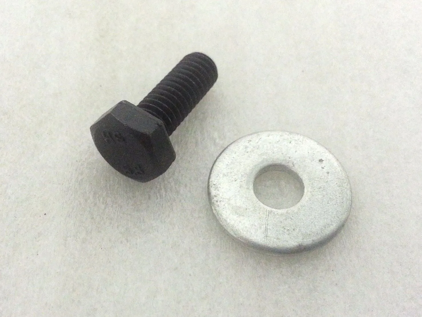 NU016 CLUTCH RETAINING BOLT AND WASHER FOR MINI MOTO BIKE 49CC