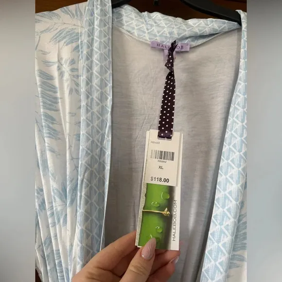 NWT Hale Bob Mid Length Robe in Blue Leaf Pattern 🩵