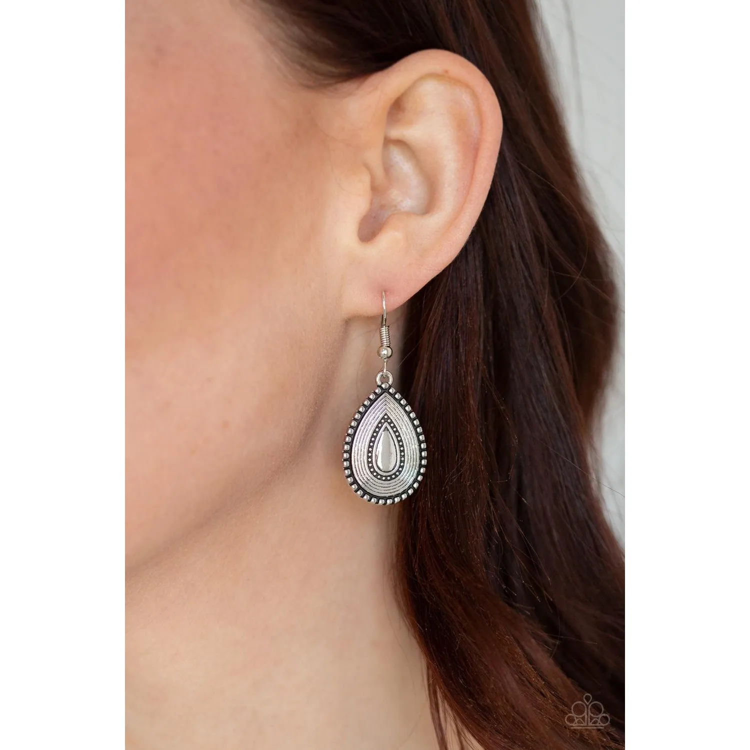 Paparazzi Terra Trailblazer Purple Necklace & Earrings Set