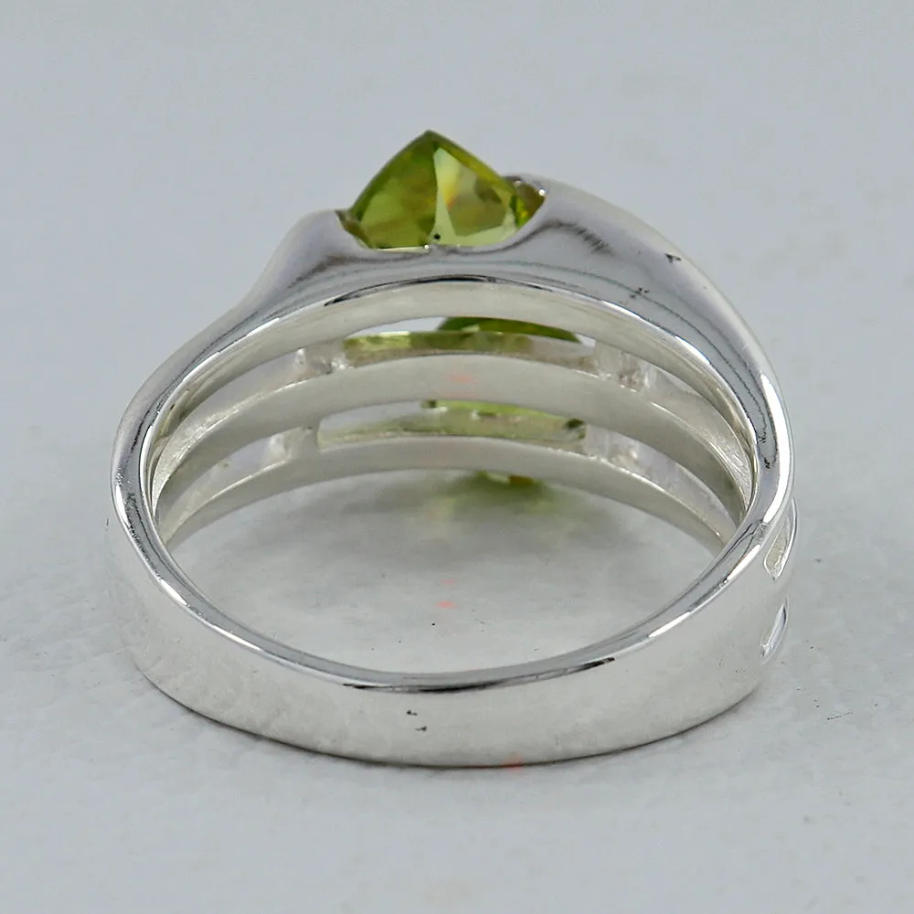 Peridot Designer Silver Ring