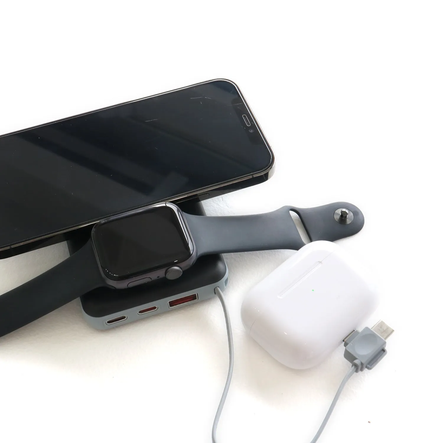 RELAX | リラックス　3in1 MagSafe Mobile Battery