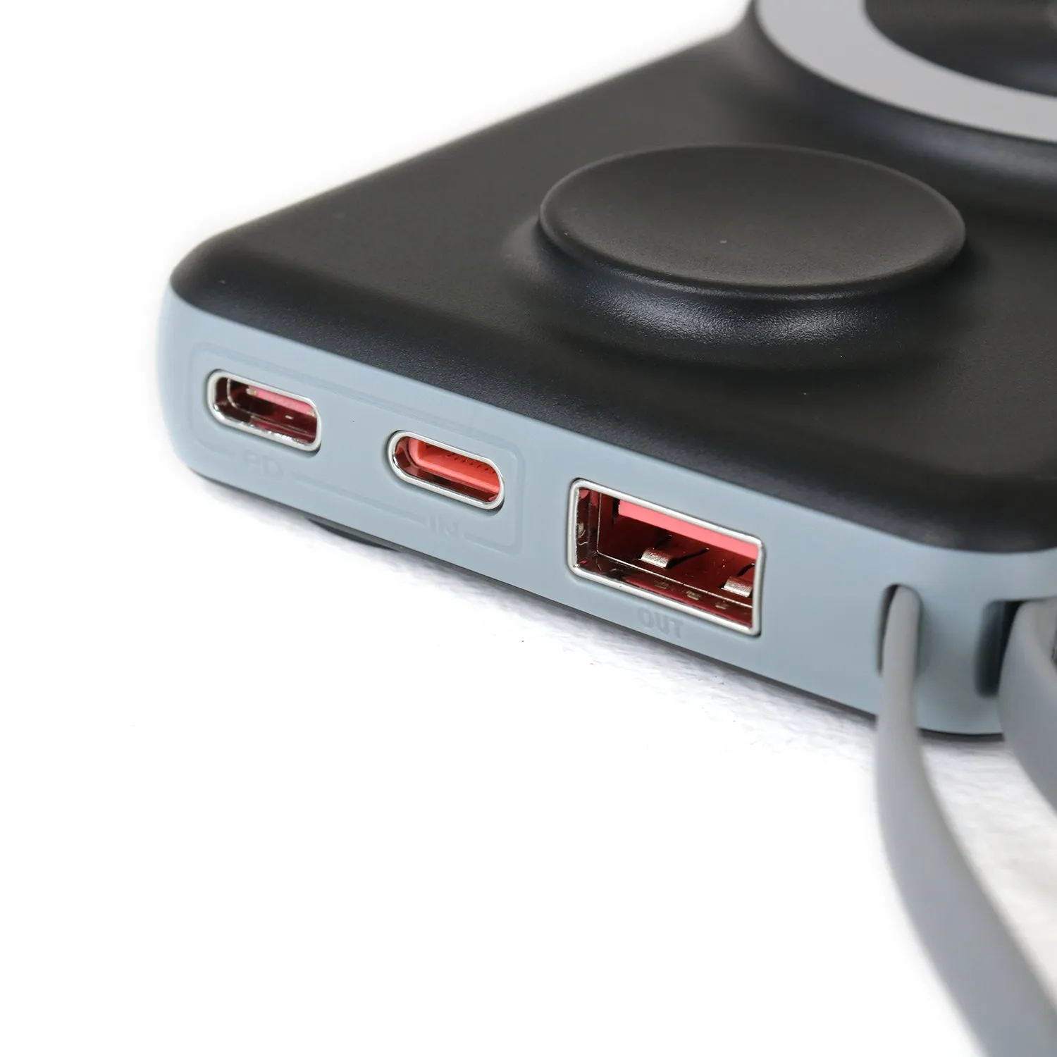 RELAX | リラックス　3in1 MagSafe Mobile Battery