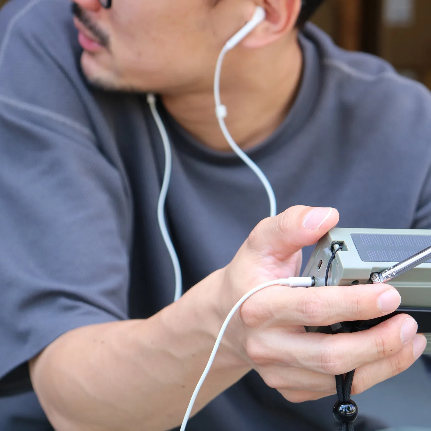 RELAX | リラックス　EMERGENCY DIGITAL RADIO