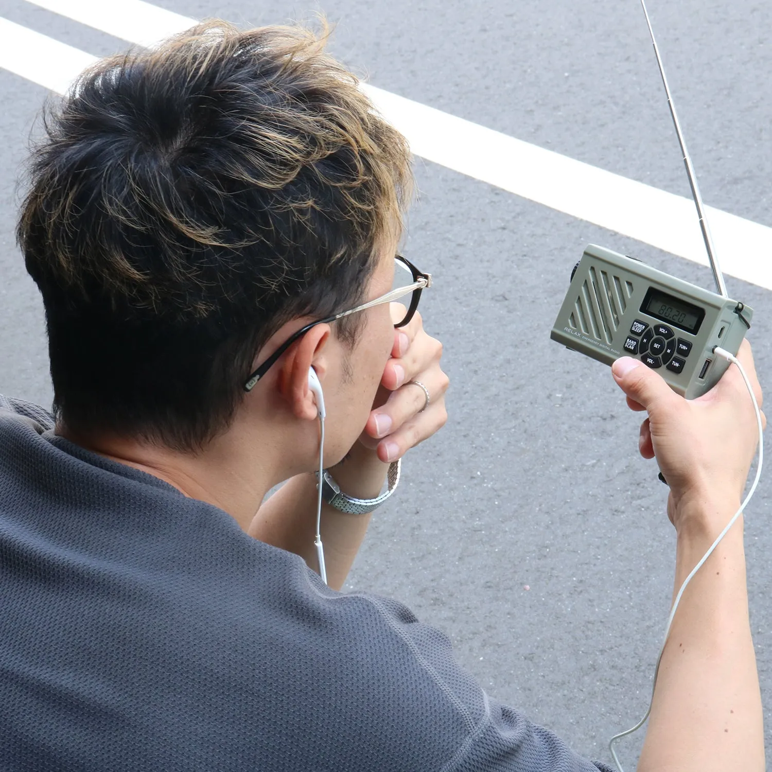 RELAX | リラックス　EMERGENCY DIGITAL RADIO