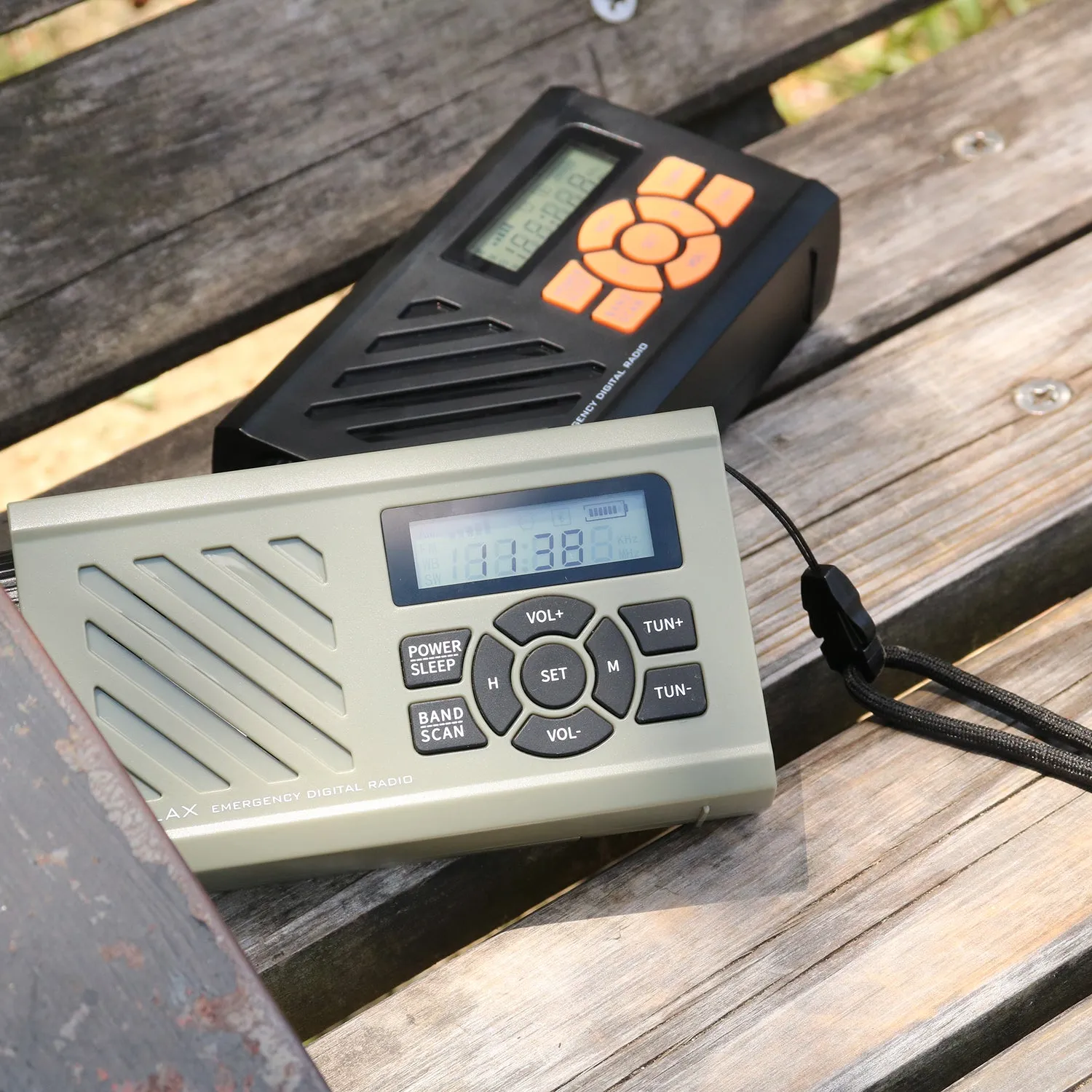RELAX | リラックス　EMERGENCY DIGITAL RADIO