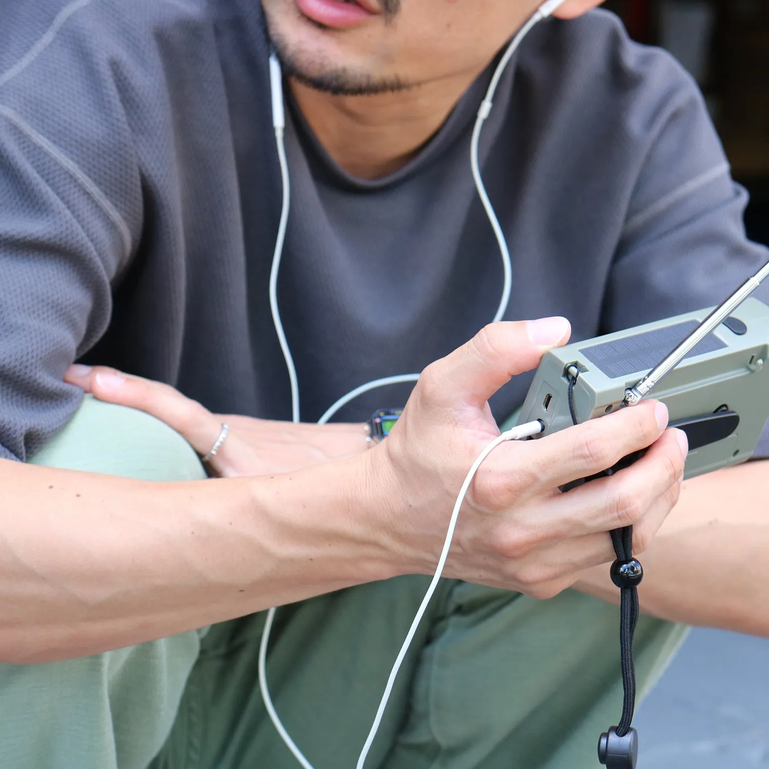 RELAX | リラックス　EMERGENCY DIGITAL RADIO