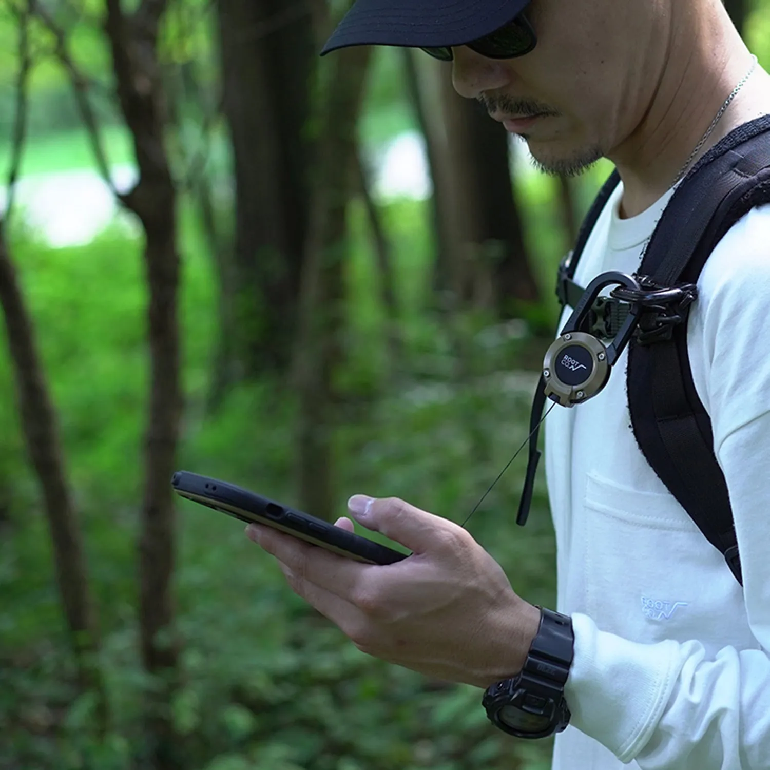 ROOT CO. | ルート　[iPhone15Pro専用]GRAVITY Shock Resist Case  Hold.