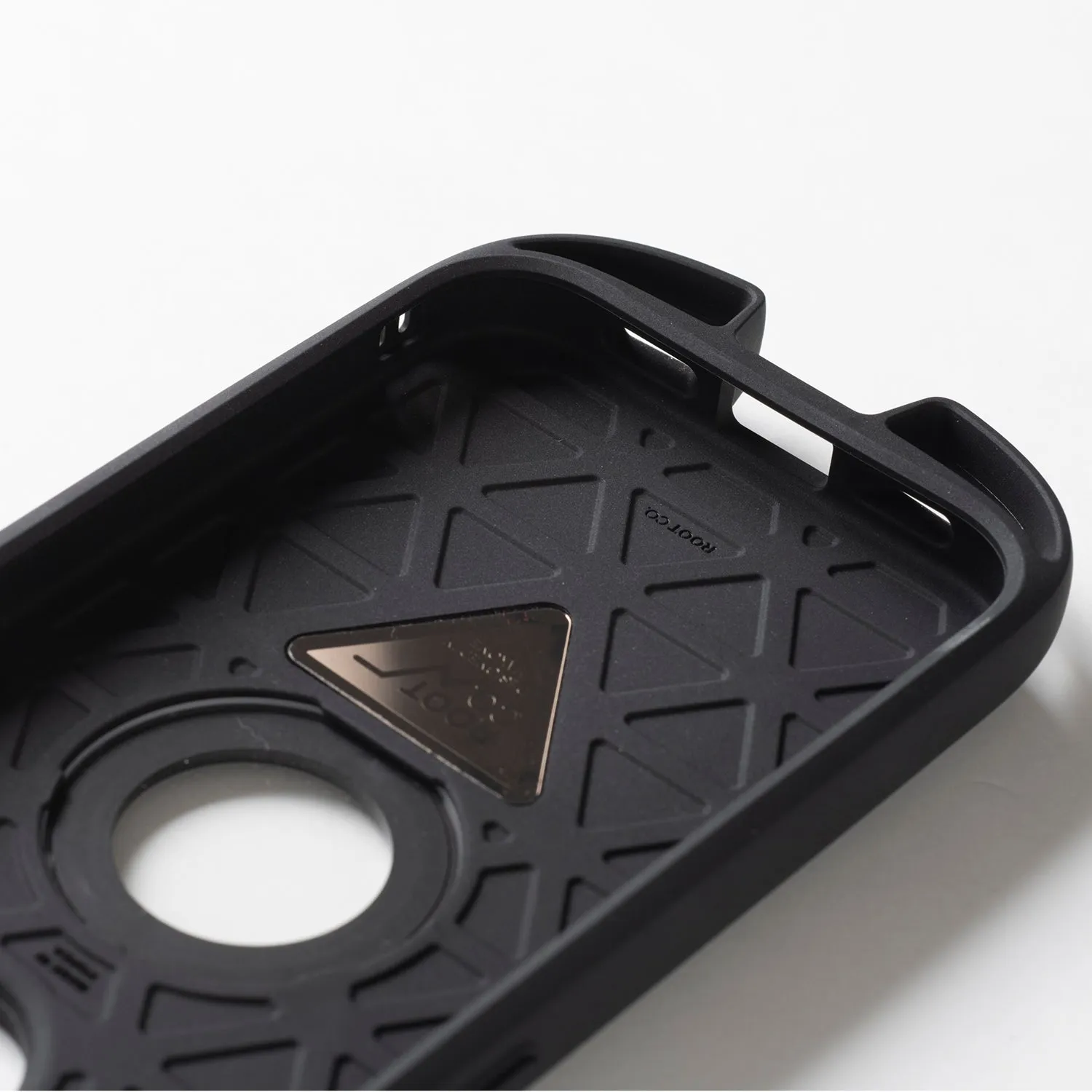 ROOT CO. | ルート　[iPhone15ProMax専用]GRAVITY Shock Resist Case Rugged.