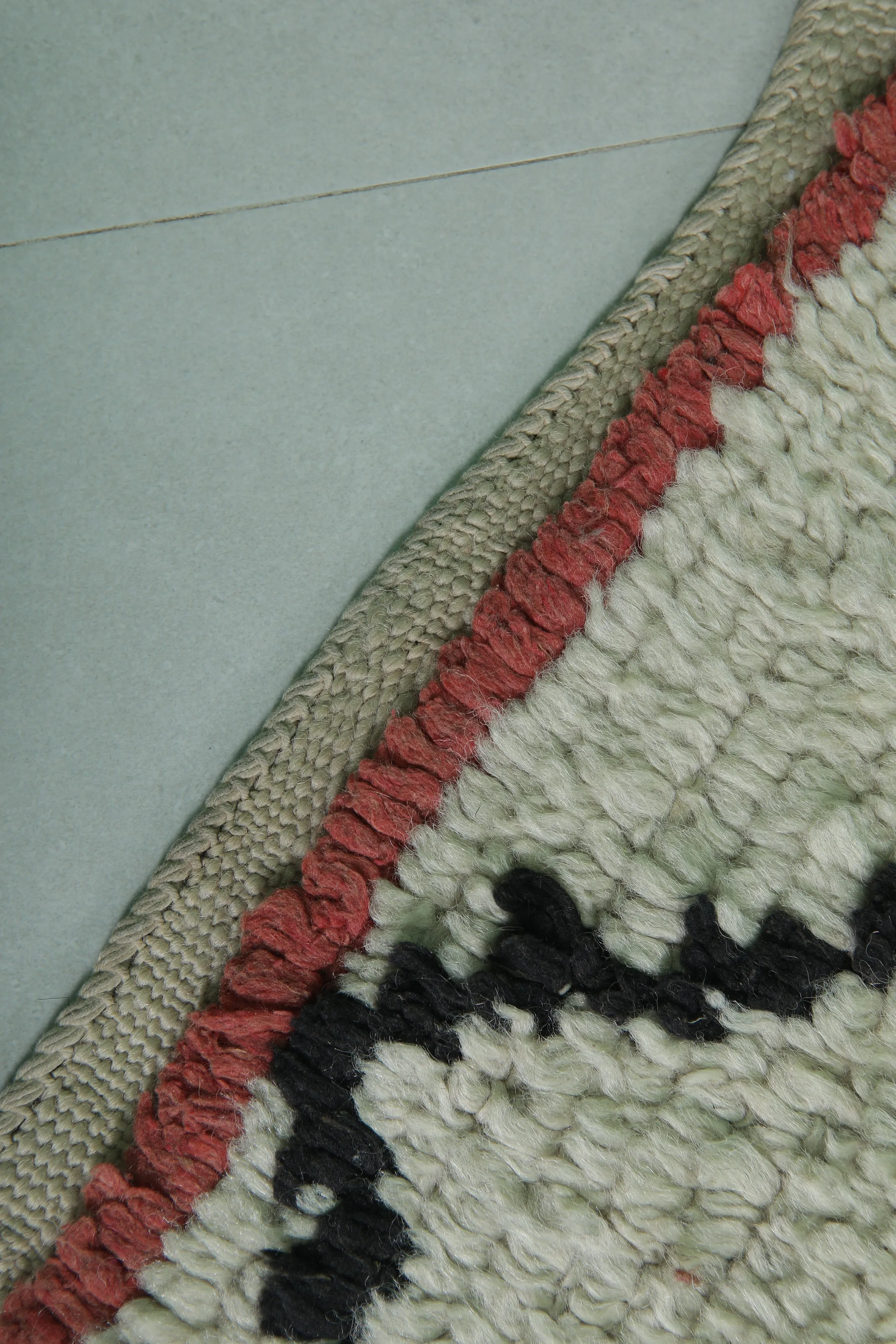 Runner Moroccan Rug 4.3 X 10.3 FT – Elegant Handwoven Design