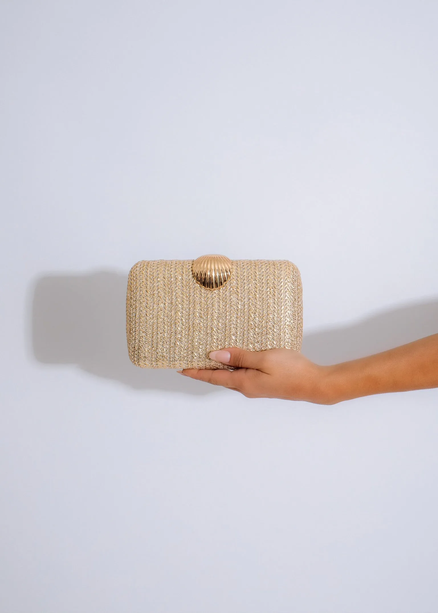 Seashell Weave Clutches Gold